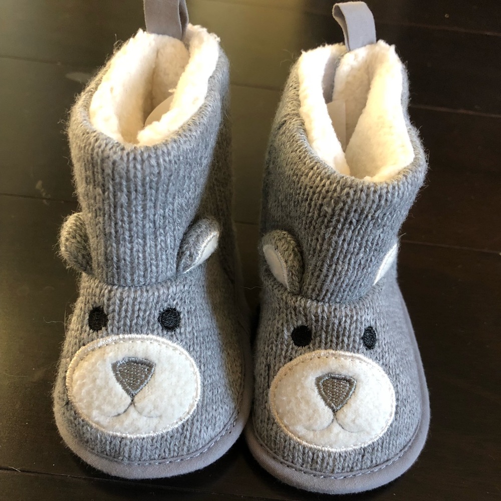 Baby slippers/shoes/booties - gender neutral